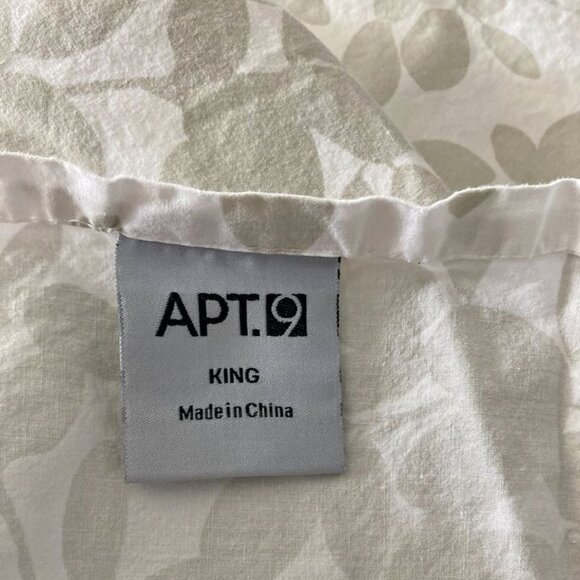 Apt. 9 Botanical White and Grey King Size Sheets (Flat and Fitted ONLY) NO SHAMS - Picture 3 of 3